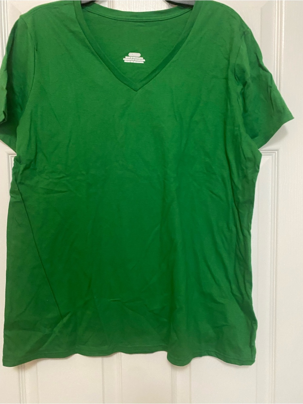 Lot of Woman’s Blank V neck tees. Sz XL